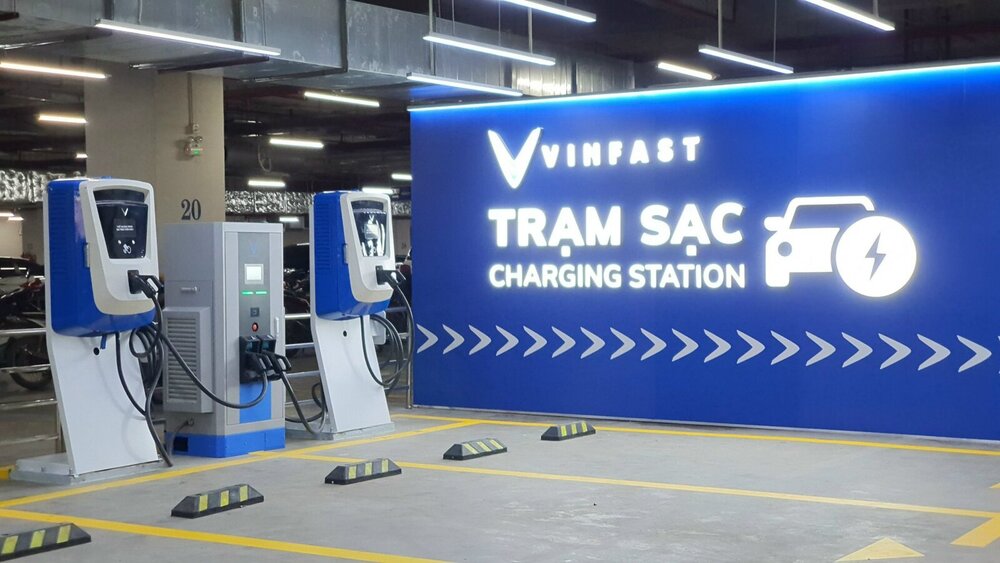 Hệ thống trạm sạc VinFast đã được triển khai rộng khắp tại 63 tỉnh thành Việt Nam, cung cấp dịch vụ sạc pin cho xe điện trên toàn quốc.