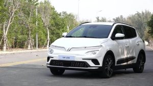 nguoi menh kim nen mua xe mau gi 1662025151