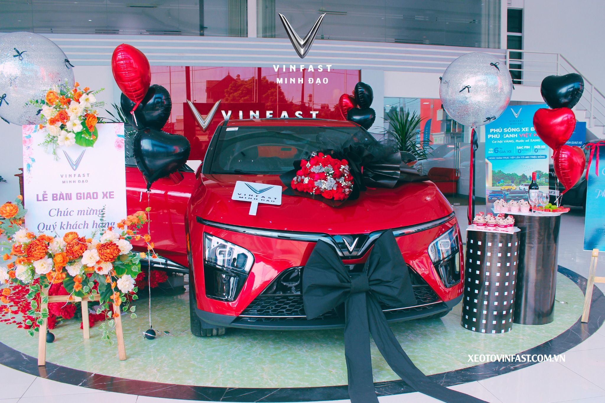 VinFast Royal City | VinFast Royal City hân hạnh được bàn giao đến khách hàng