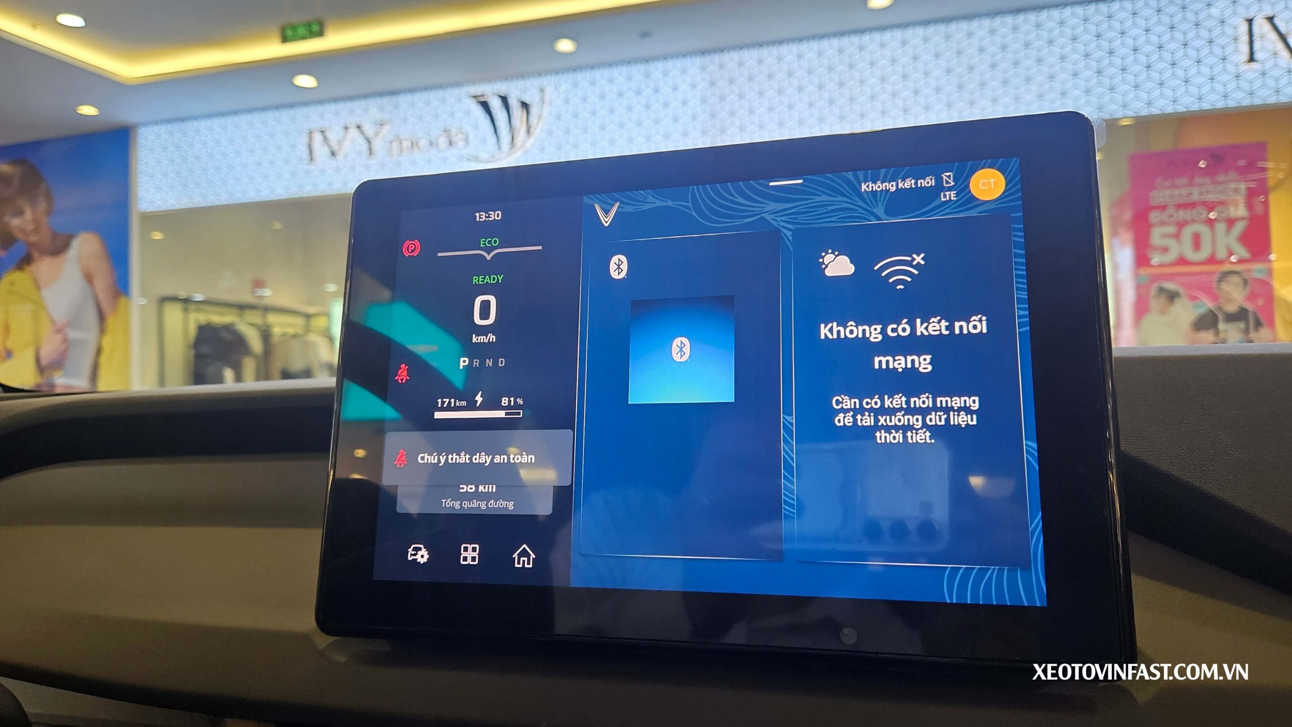 Đánh Giá Xe VinFast VF3 Màu Vàng - 10