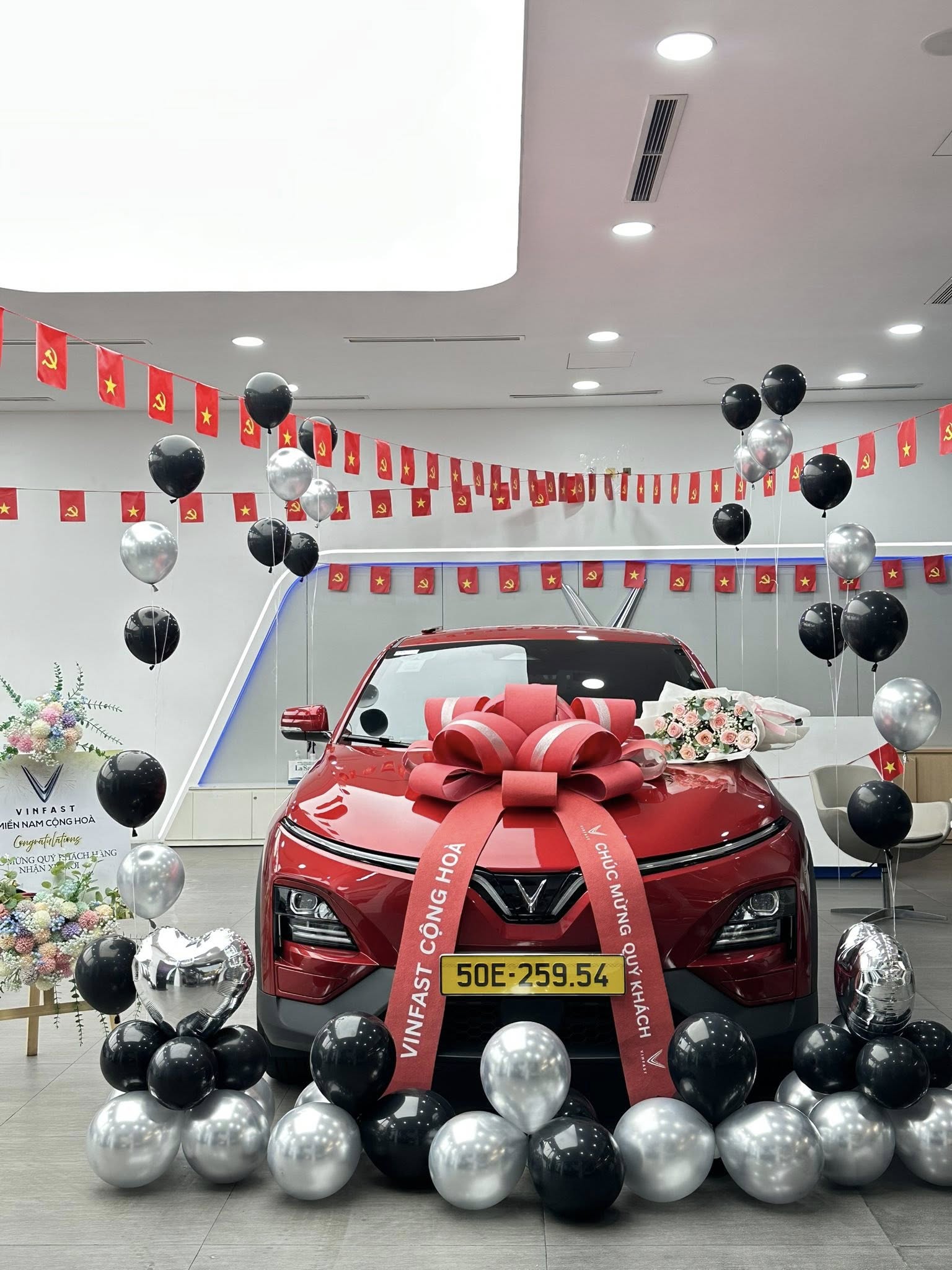 VinFast Miền Nam Cộng Hòa - 3