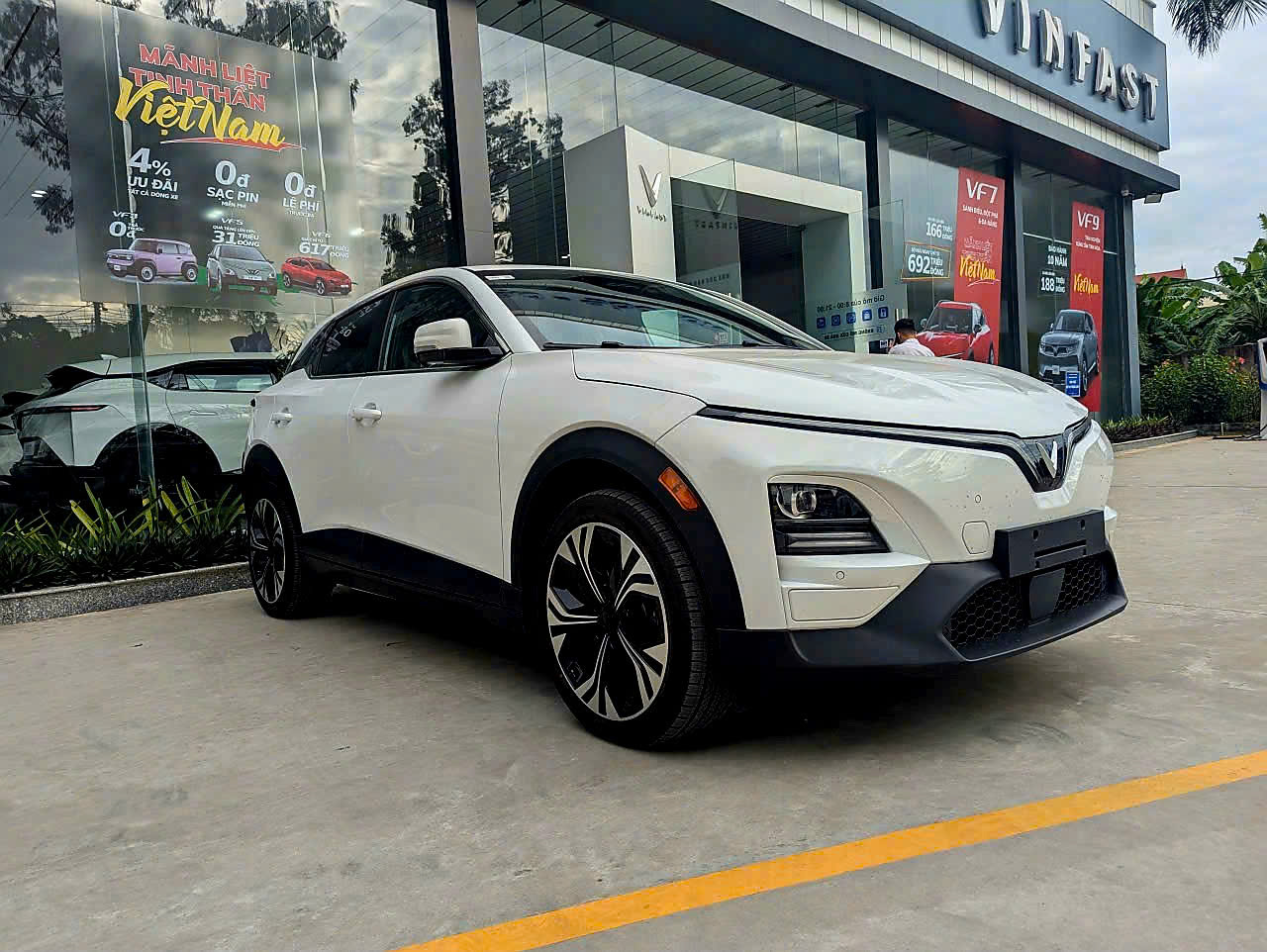 VinFast Miền Nam Cộng Hòa - 1