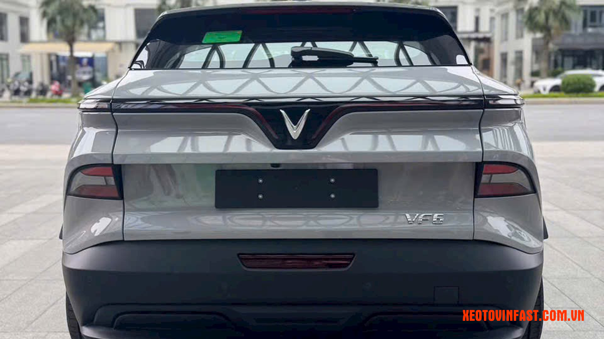 VF6 Plus tiêu chuẩn 2 | Đuôi xe VF6 Plus tiêu chuẩn 2