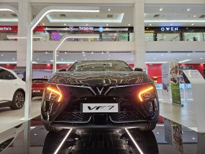 VinFast VF7