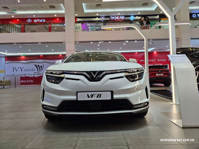 VinFast VF8