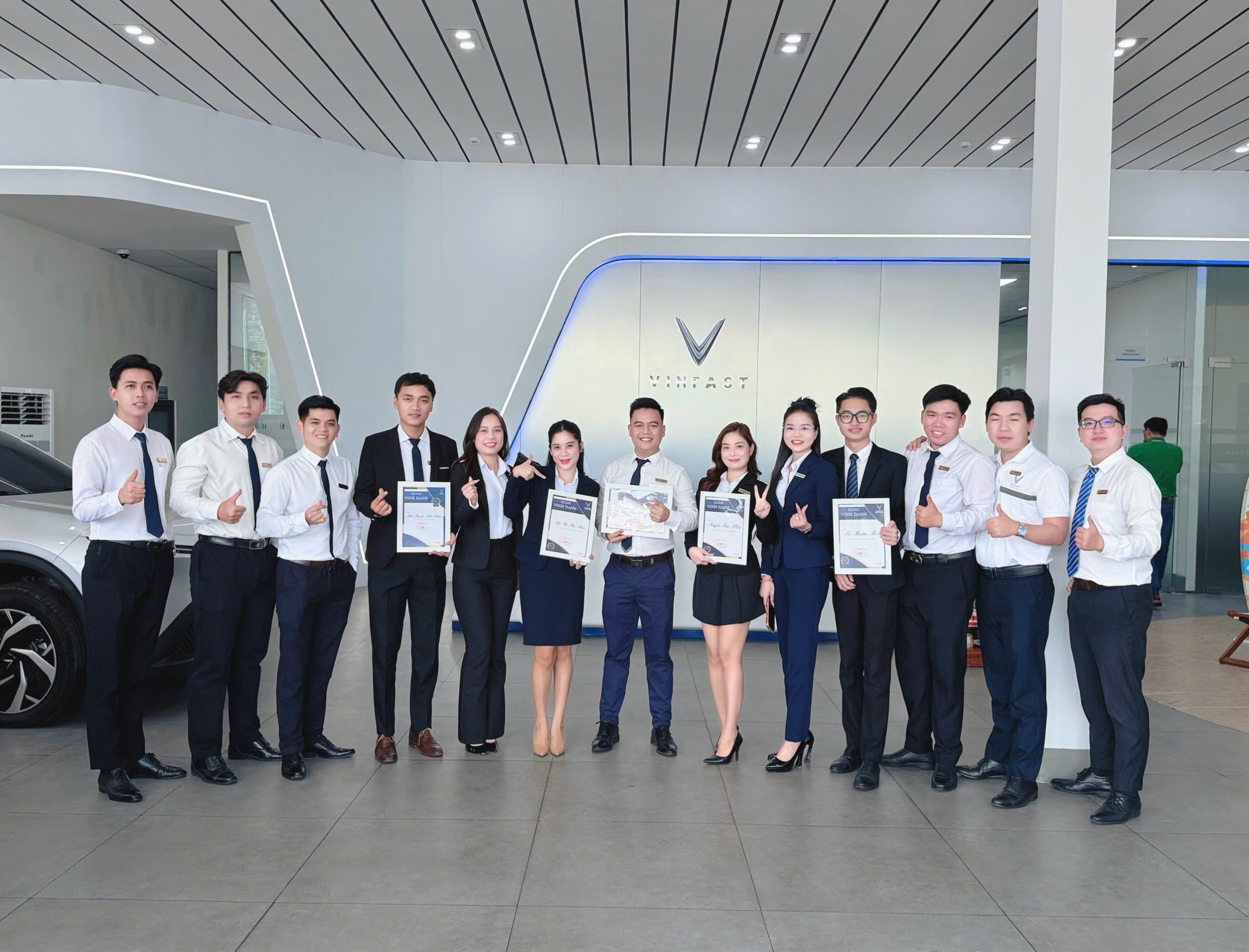 VinFast Phạm Văn Đồng | Một phòng kinh doanh tại showroom VinFast Phạm Văn Đồng