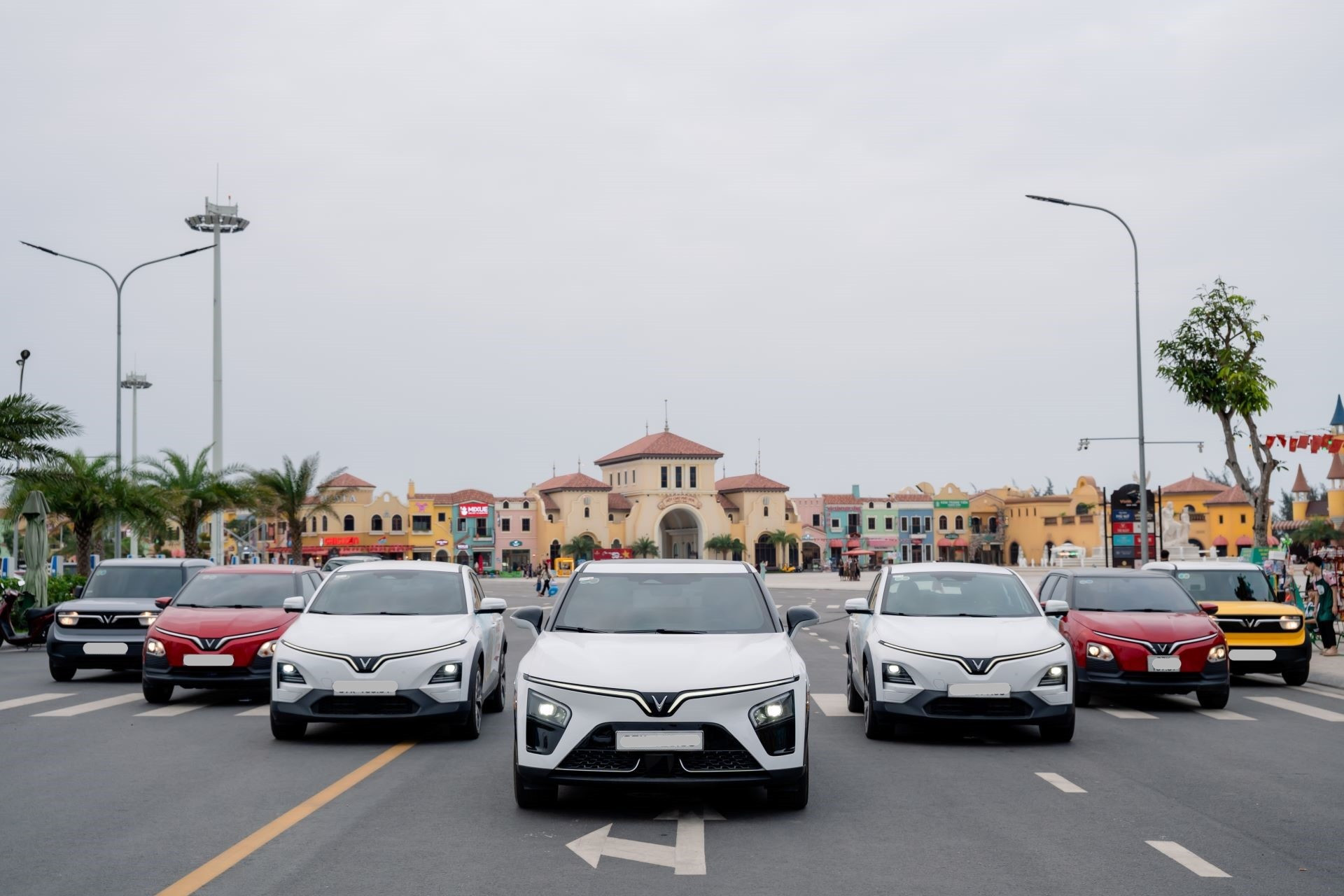 Vingroup triển khai Chương trình “Vì tương lai xanh” lần 2 1 Vingroup triển khai Chương trình “Vì tương lai xanh” lần 2 - 1